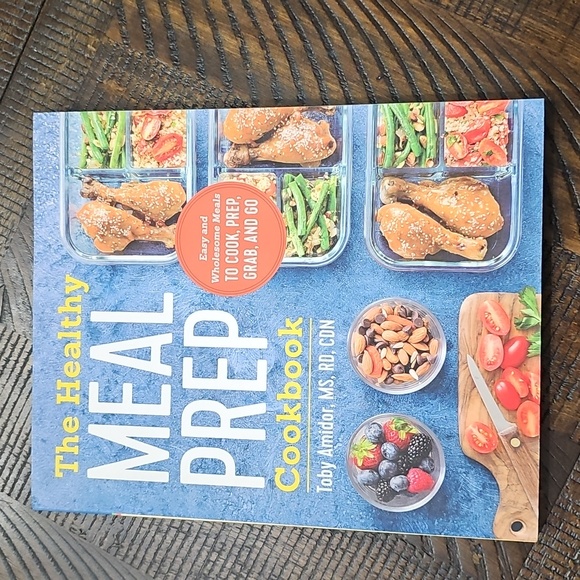 The Healthy Meal Prep Cookbook - Picture 1 of 3